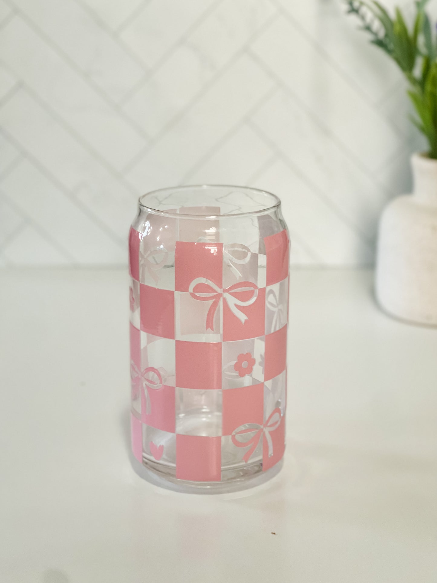 Bow Retro Glass Cup, Lid & Straw